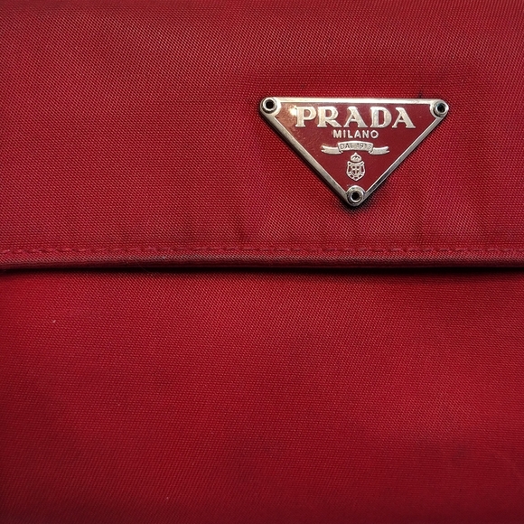 PRADA NYLON WALLET w/CERTIFICATION CARD - Picture 14 of 16